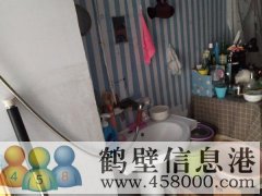 鶴鳴花園車庫出租（地上車庫，像當于一樓）