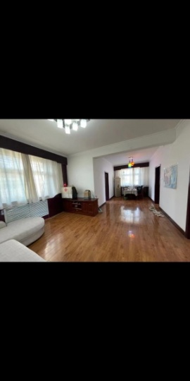 房屋布局合理，適合一家人居住。